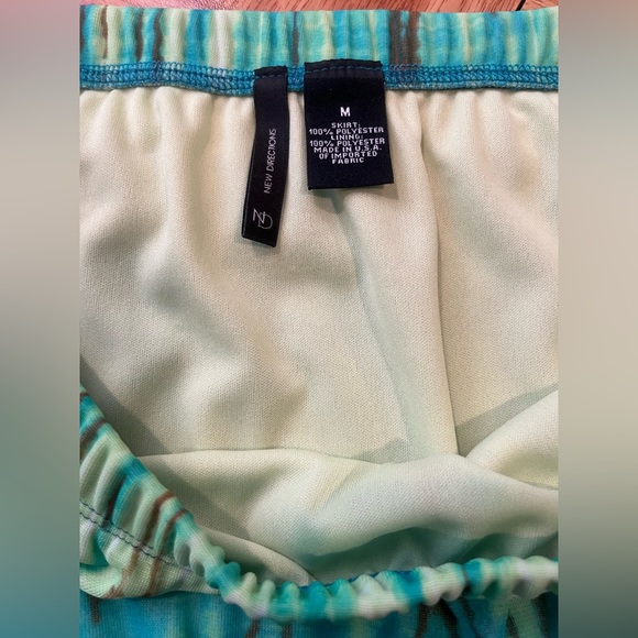 💲8️⃣ New Directions Maxi Skirt SIZE M- 3 Tiers, Mesh, Inside lining to knee - Picture 3 of 9